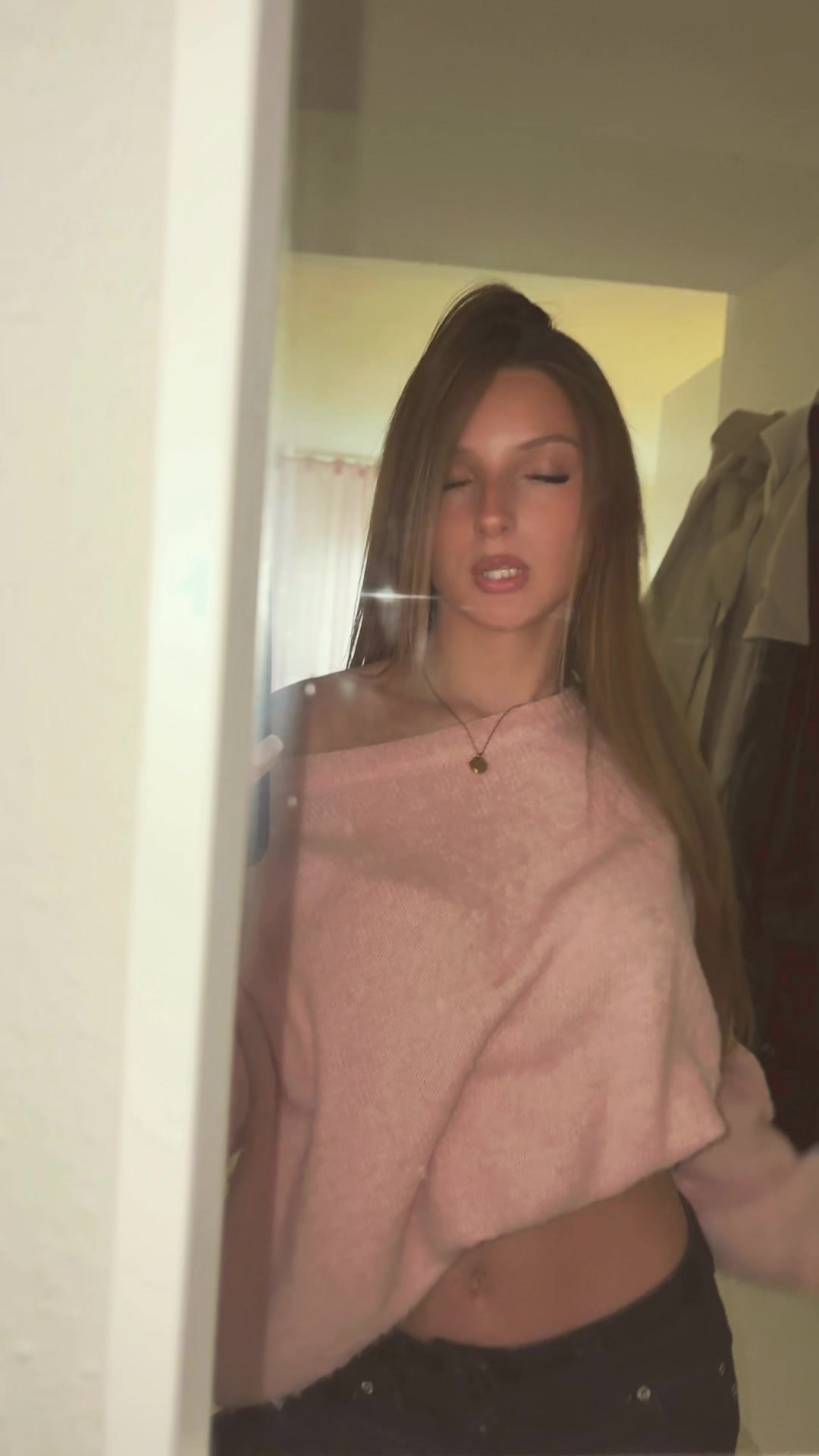 @𝐂𝐡𝐚𝐫𝐥𝐨𝐭𝐭𝐞
