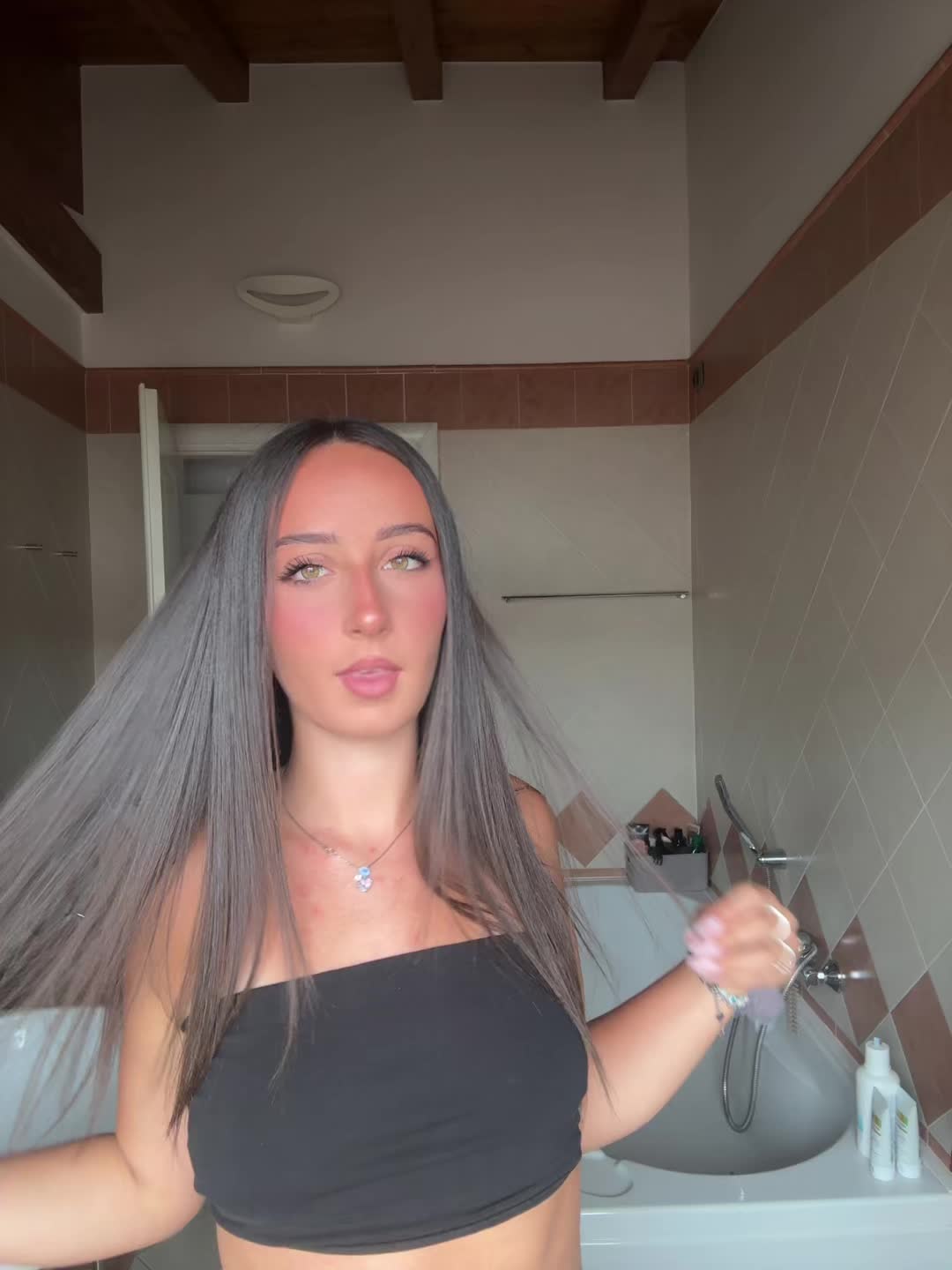 @vivi_spamm