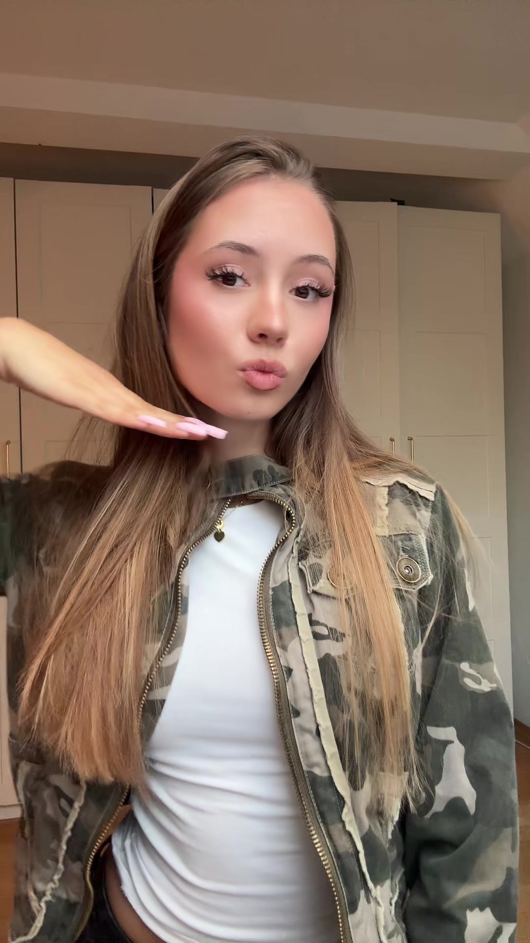 @hanianockiewicz