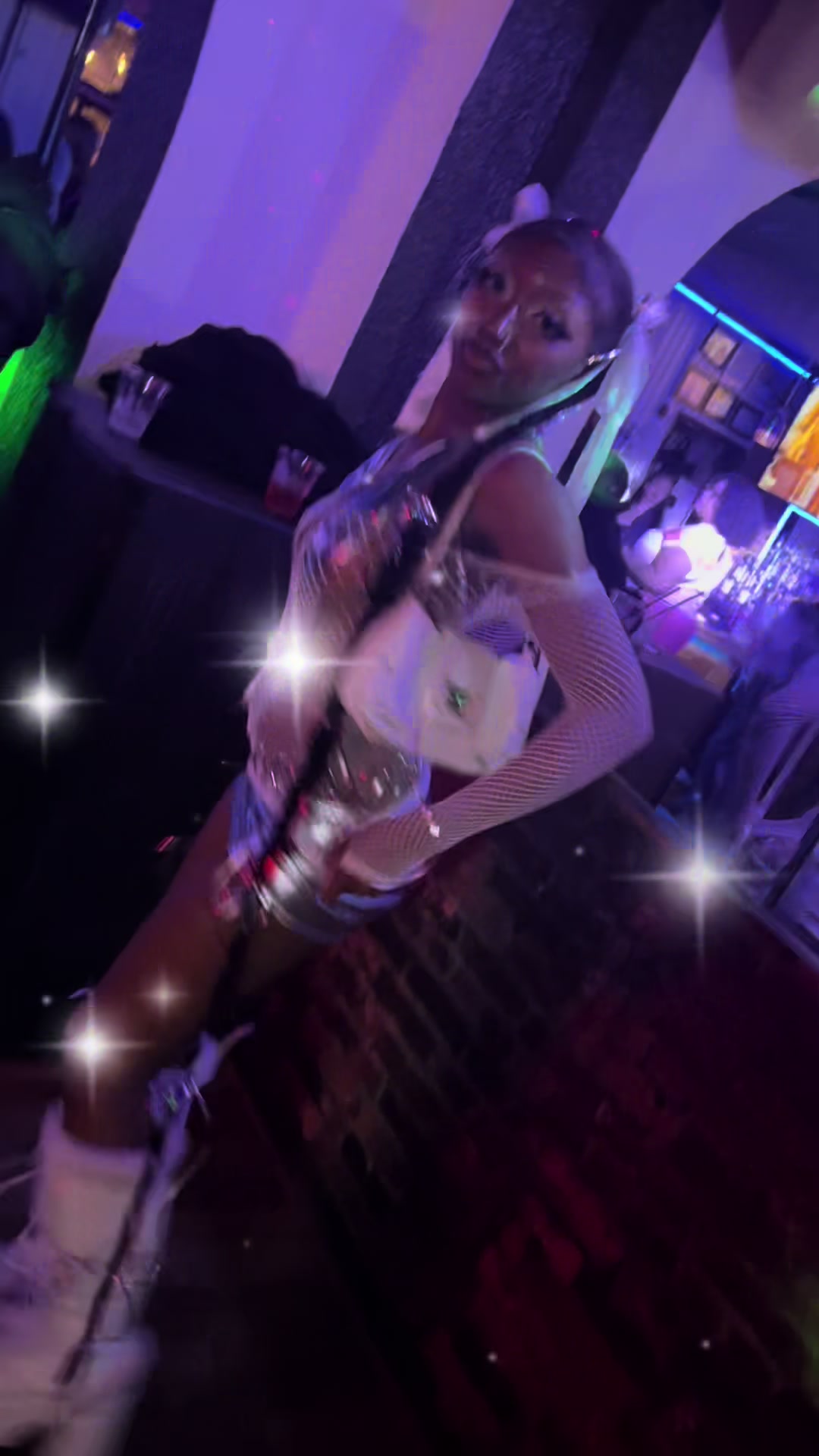 @Holyxtrin