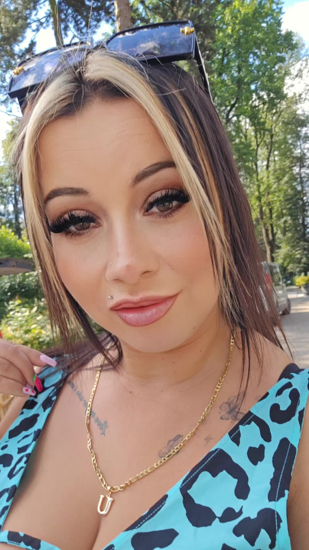 @szalonaulka22