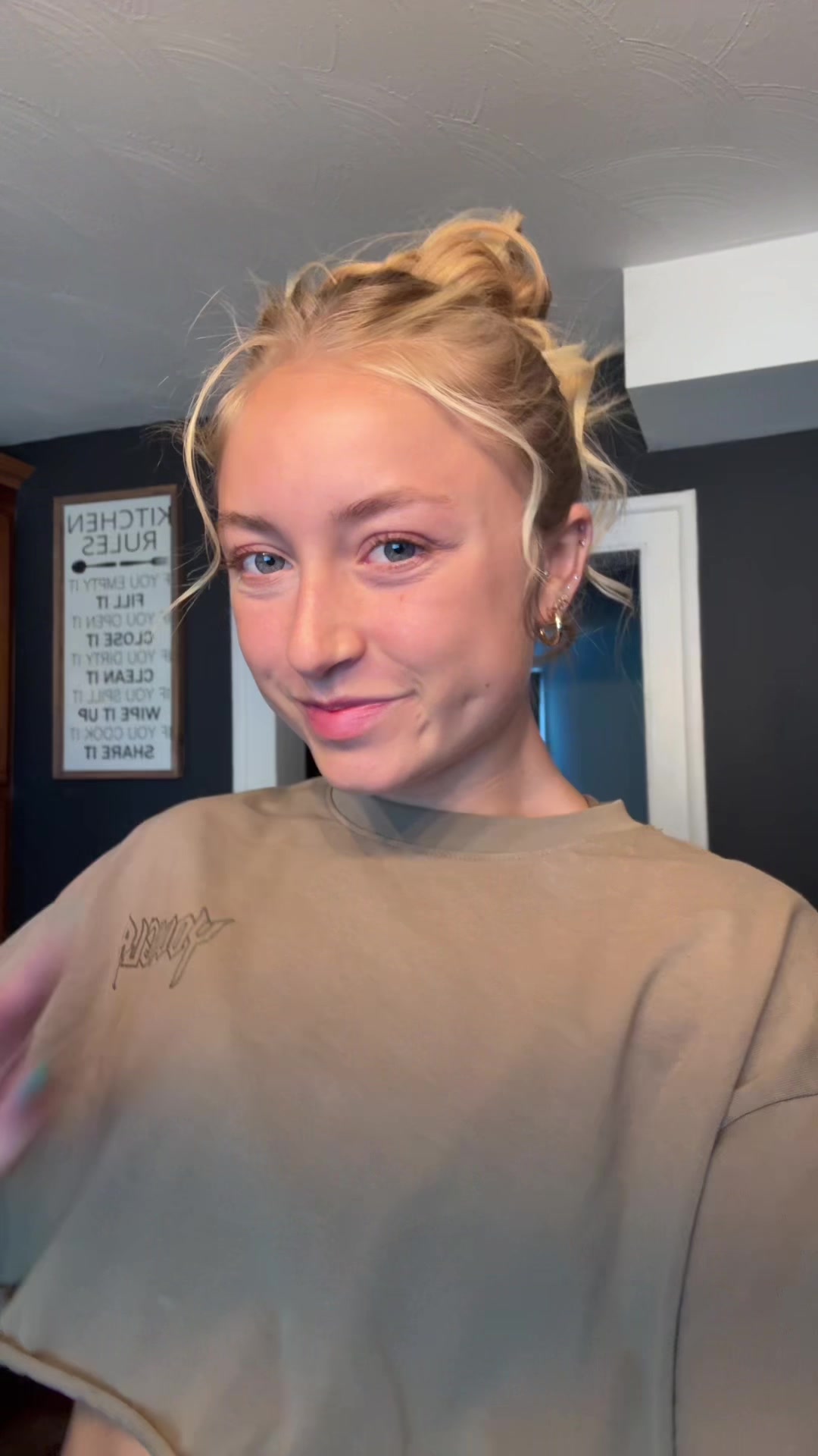 @AVA MIKA