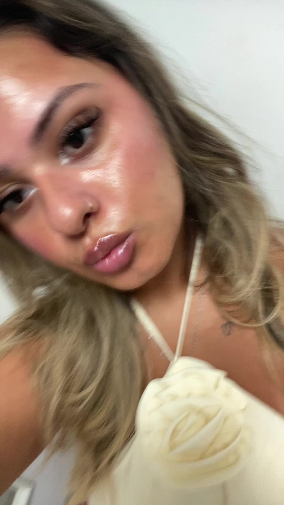 @𝕊𝔼𝕃𝕀ℕ🧿