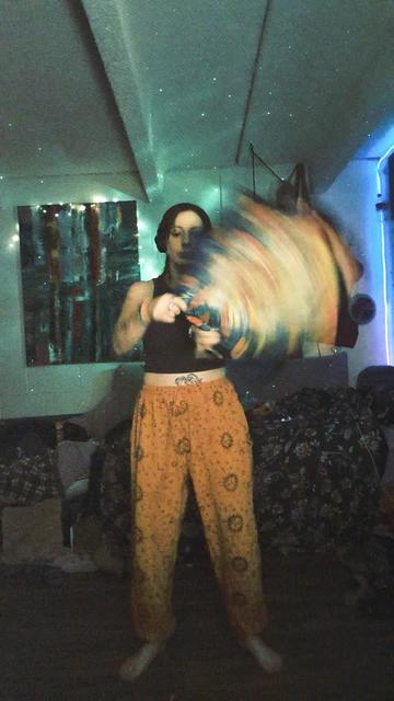 @🎶🦢Radical Hippy🦢🎶