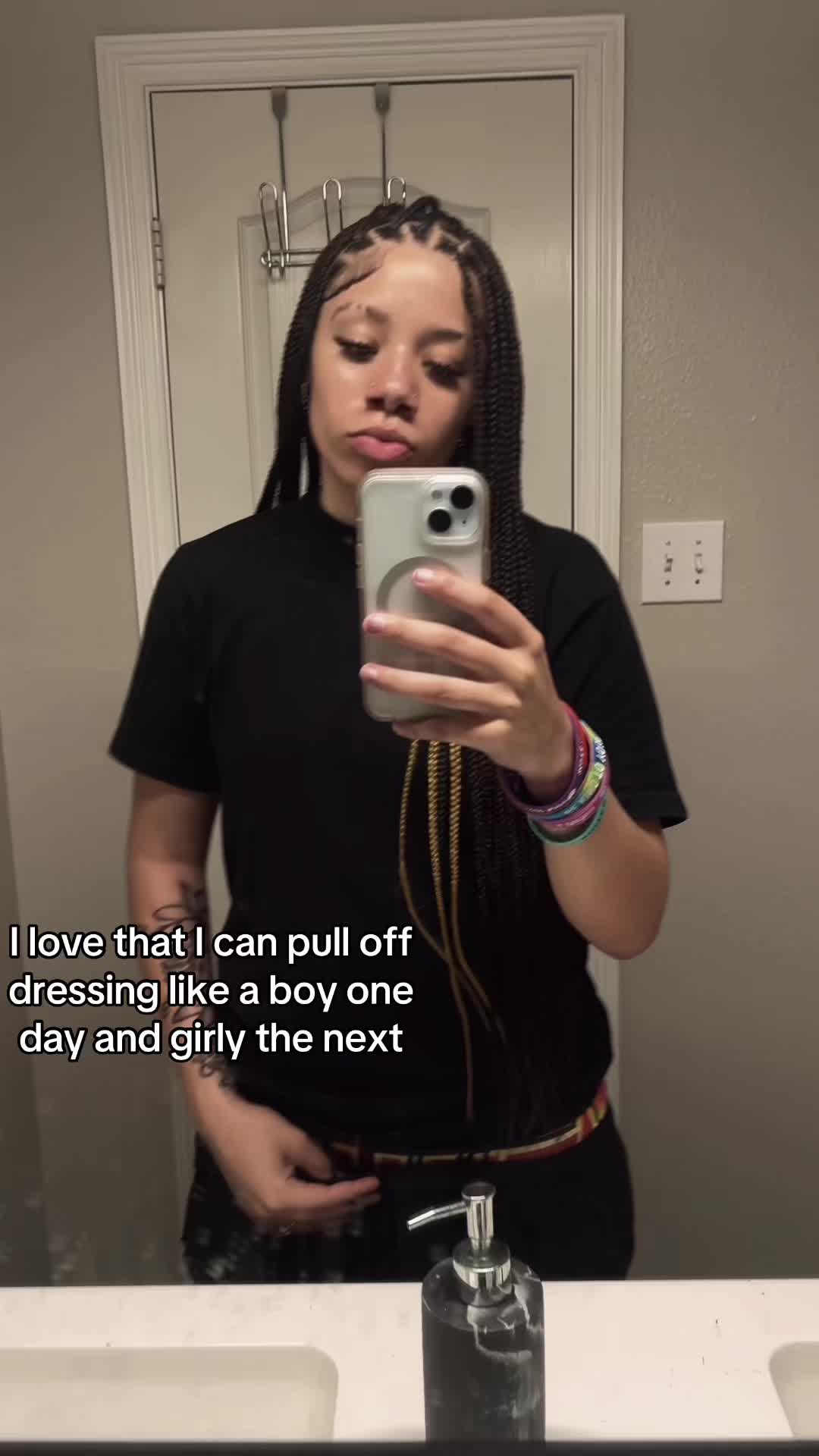 @🐬