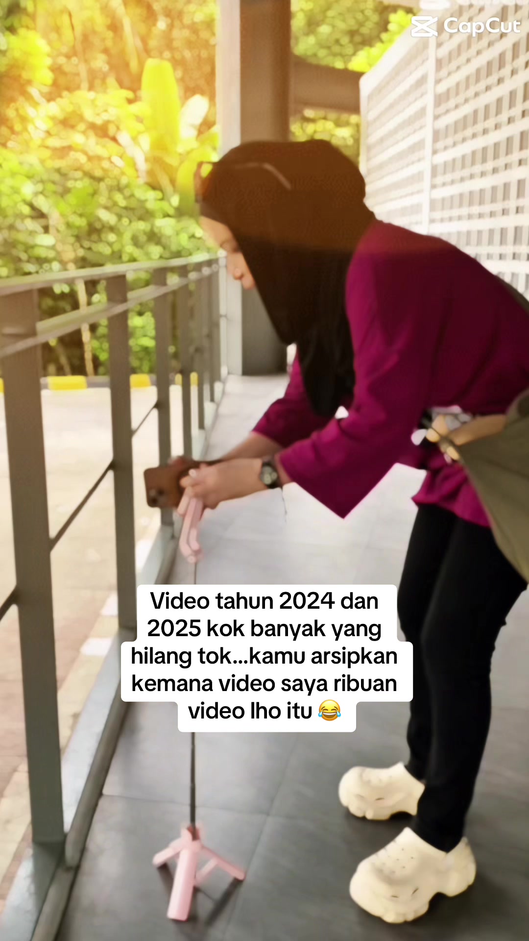@LELI si paling TAS dan SANDAL