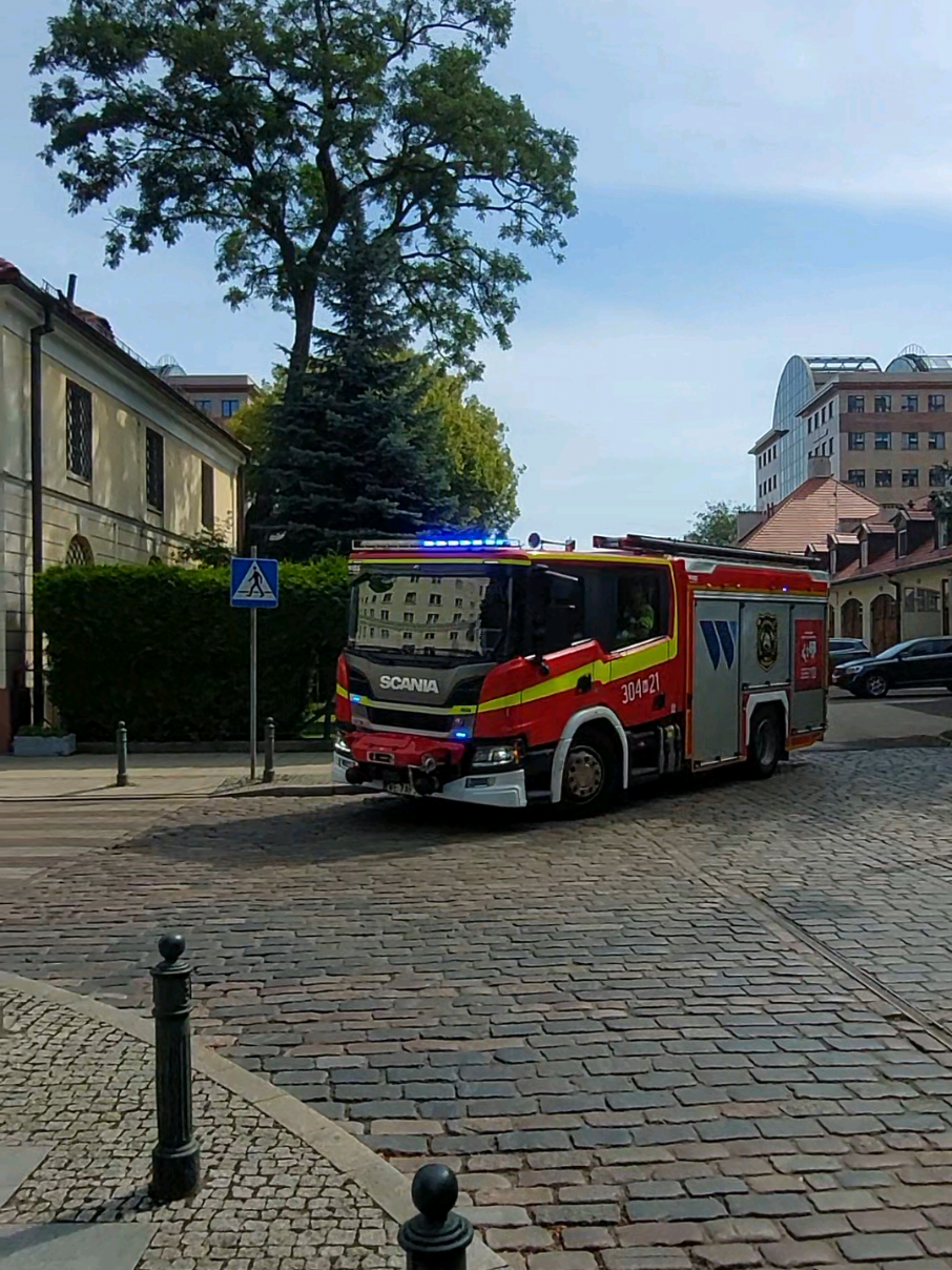 @🛩wrocławski spotter🚒