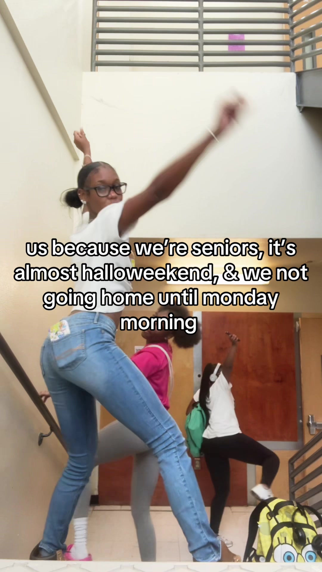 @👩🏽&zwj;❤️&zwj;💋&zwj;👩🏽