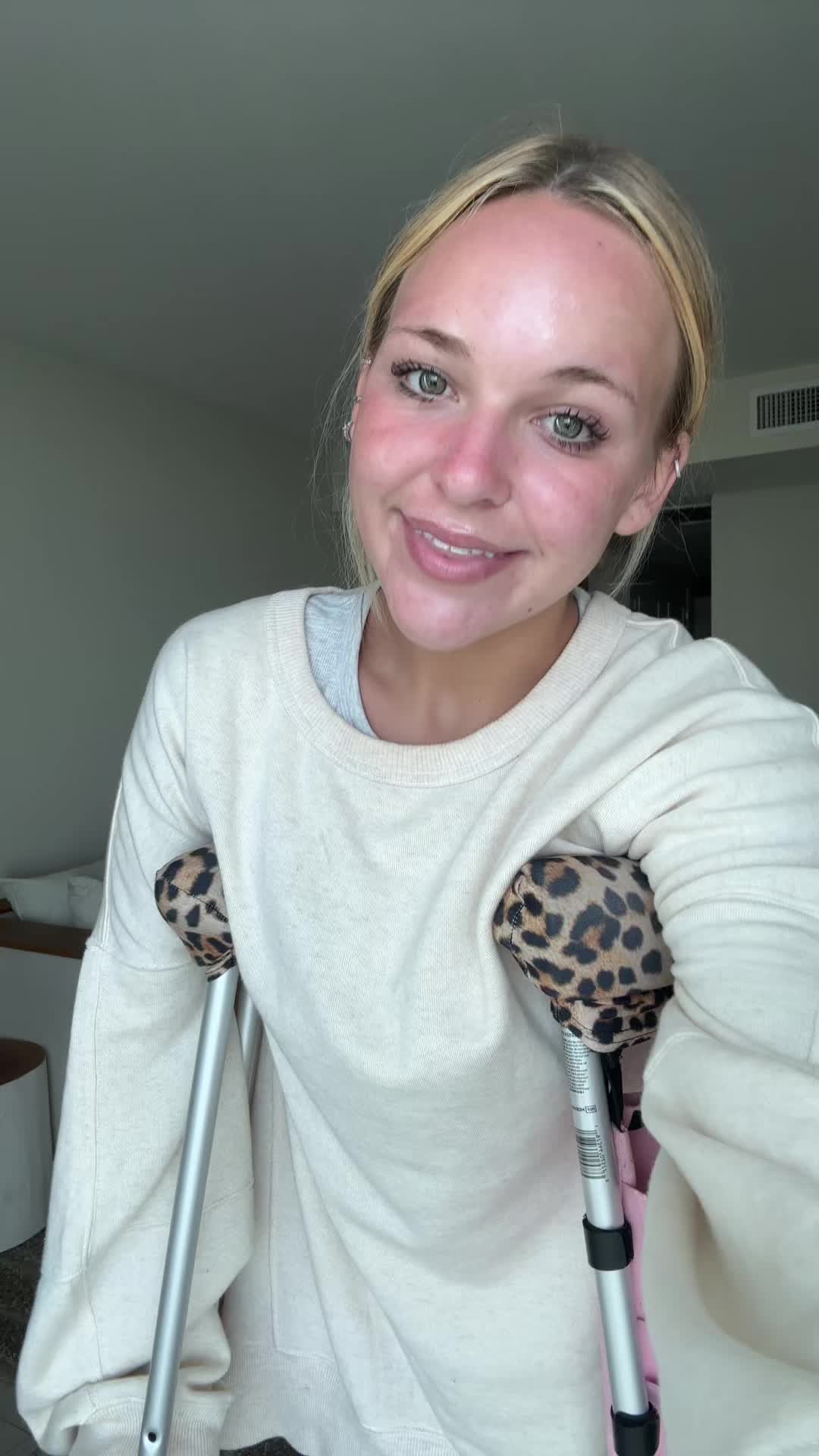 @LYZABROOKS
