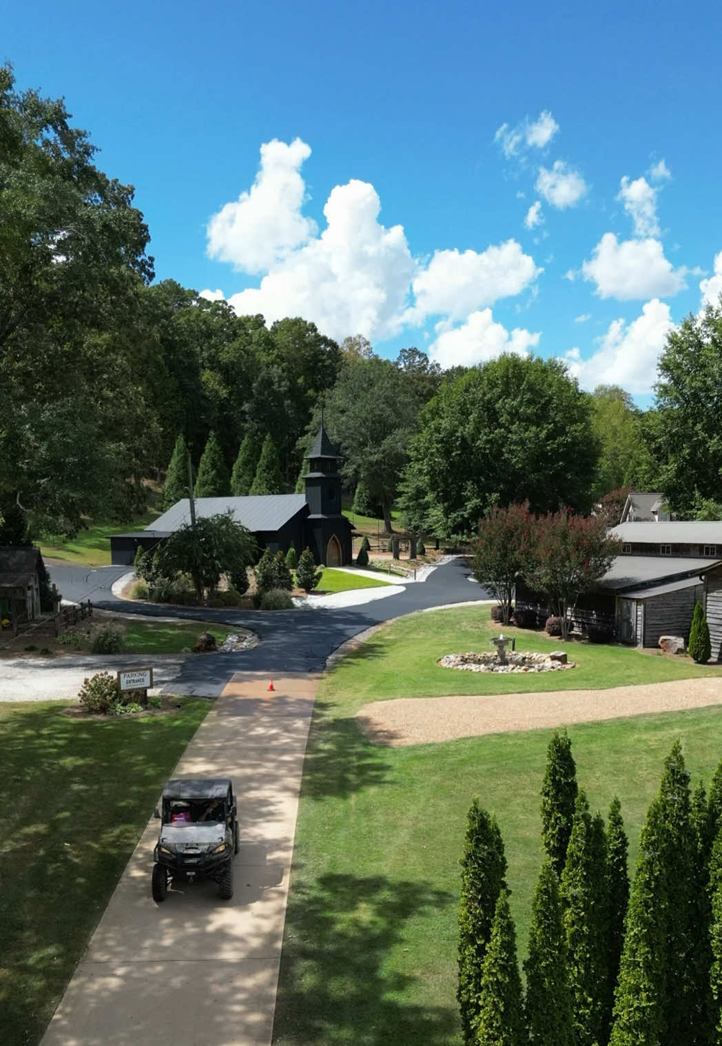 @Hall Farms Weddings and Events