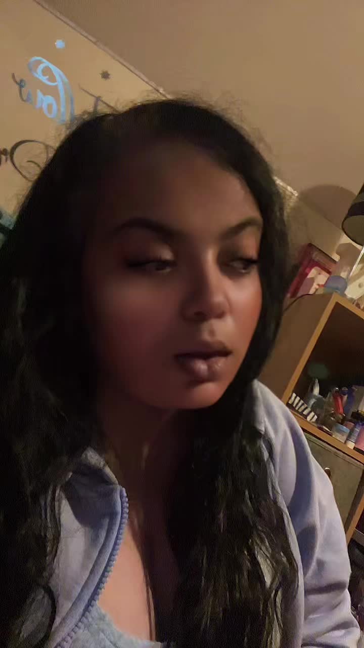 @🫣🩵Nina-Nicole🤍🌕🎹🥊🖖🏻🧡