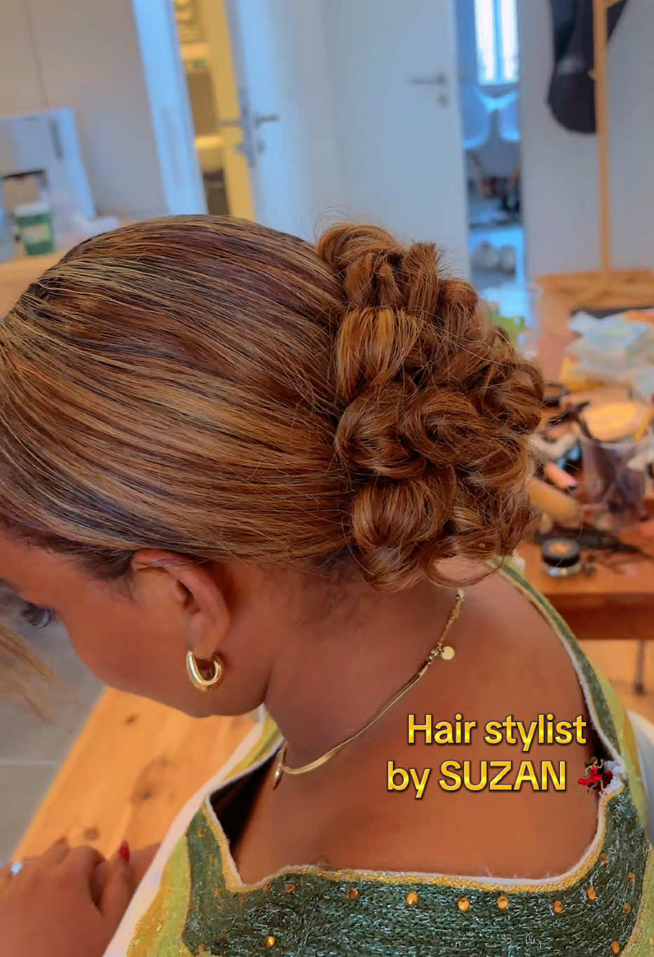 @suzanmakeuphairstyle