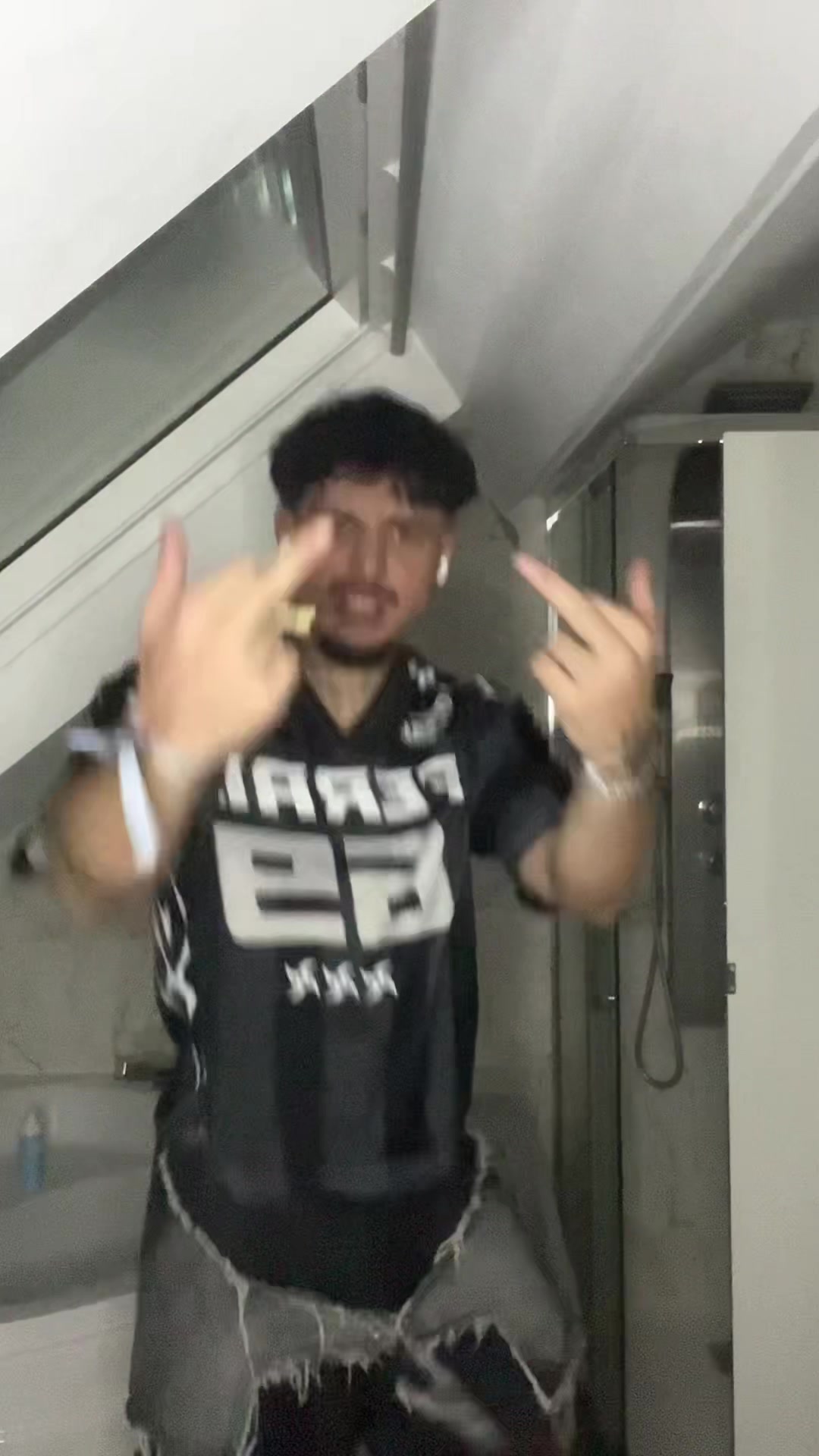 @๐๐๐๐๐๐๐๐๐