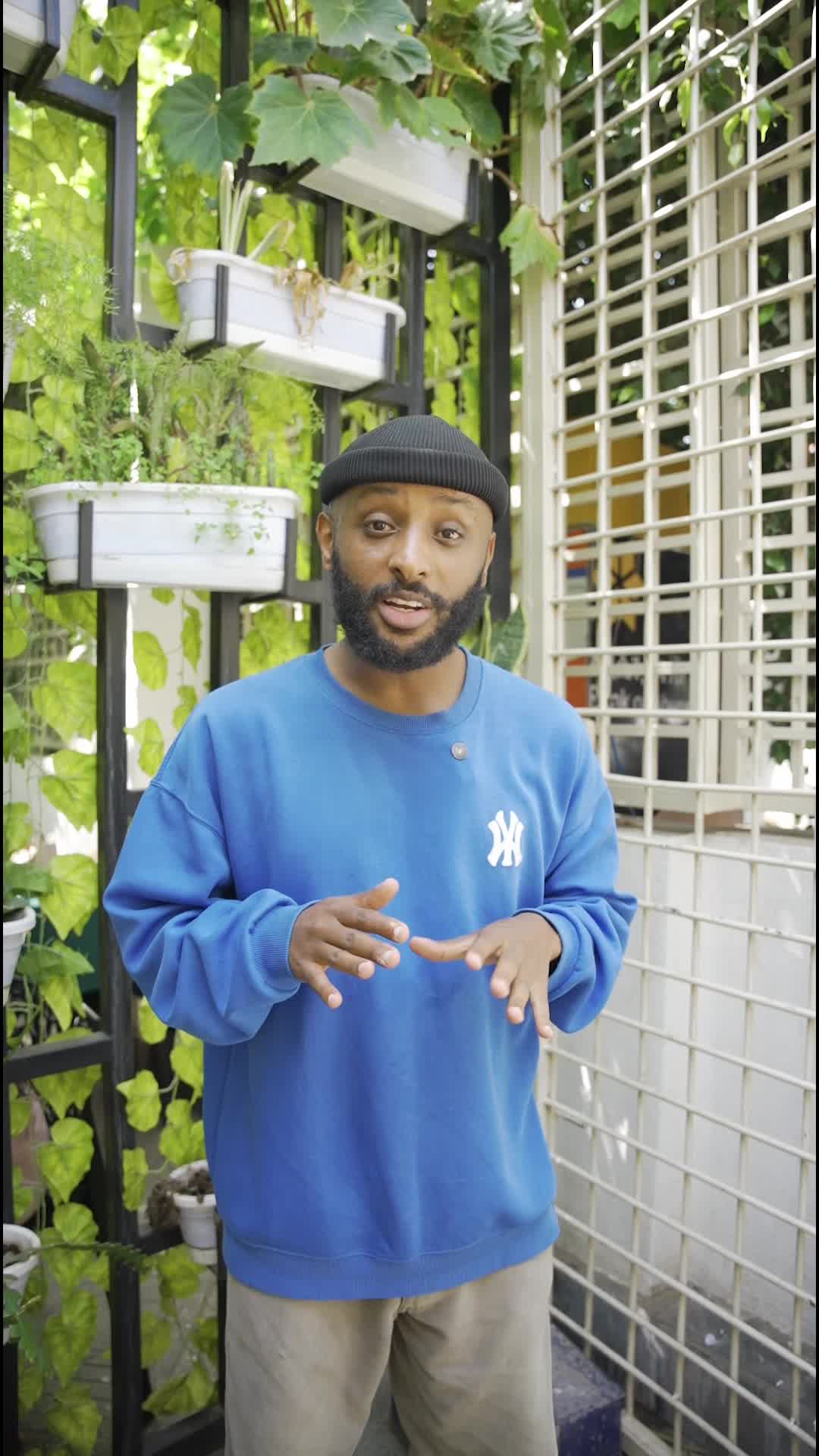 @ኤላ Review