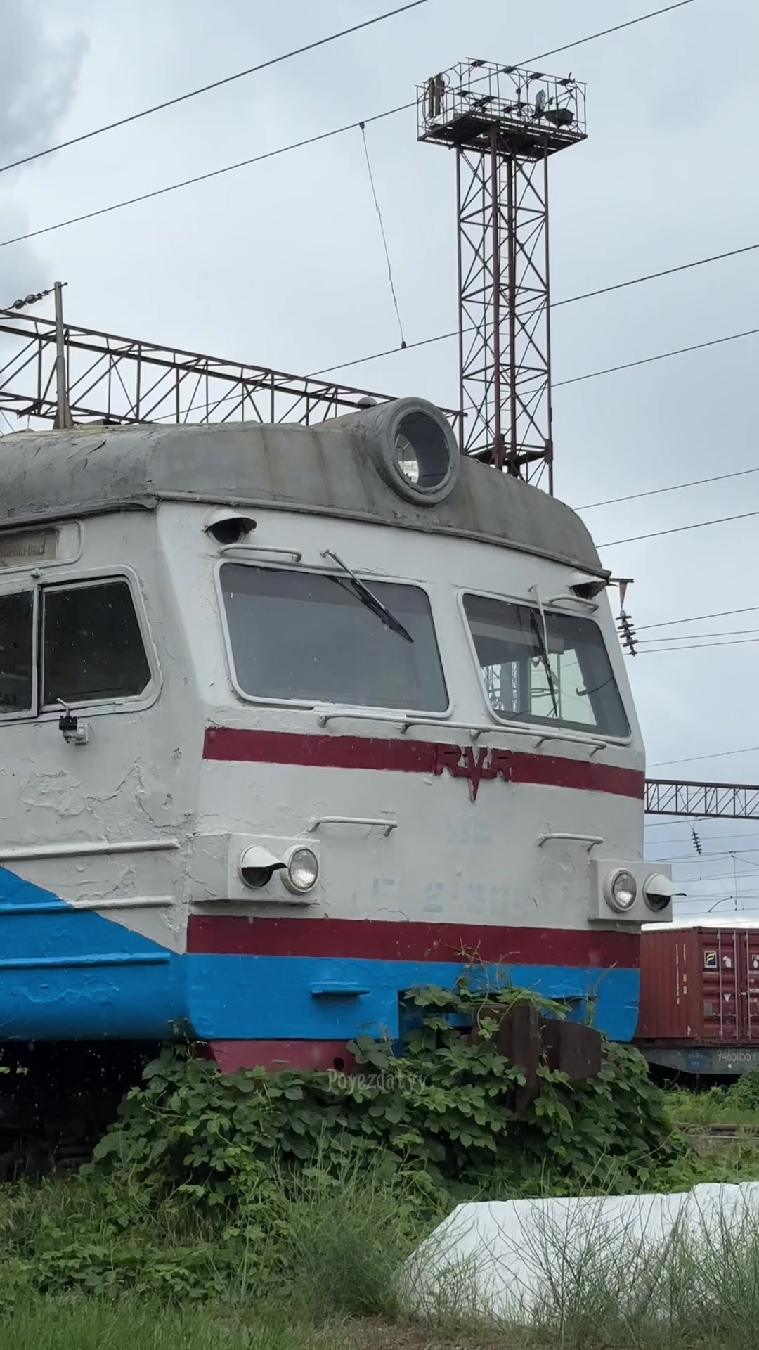 @𝙿𝚘𝚢𝚎𝚣𝚍𝚊𝚝𝚢𝚢🚂🇺🇦