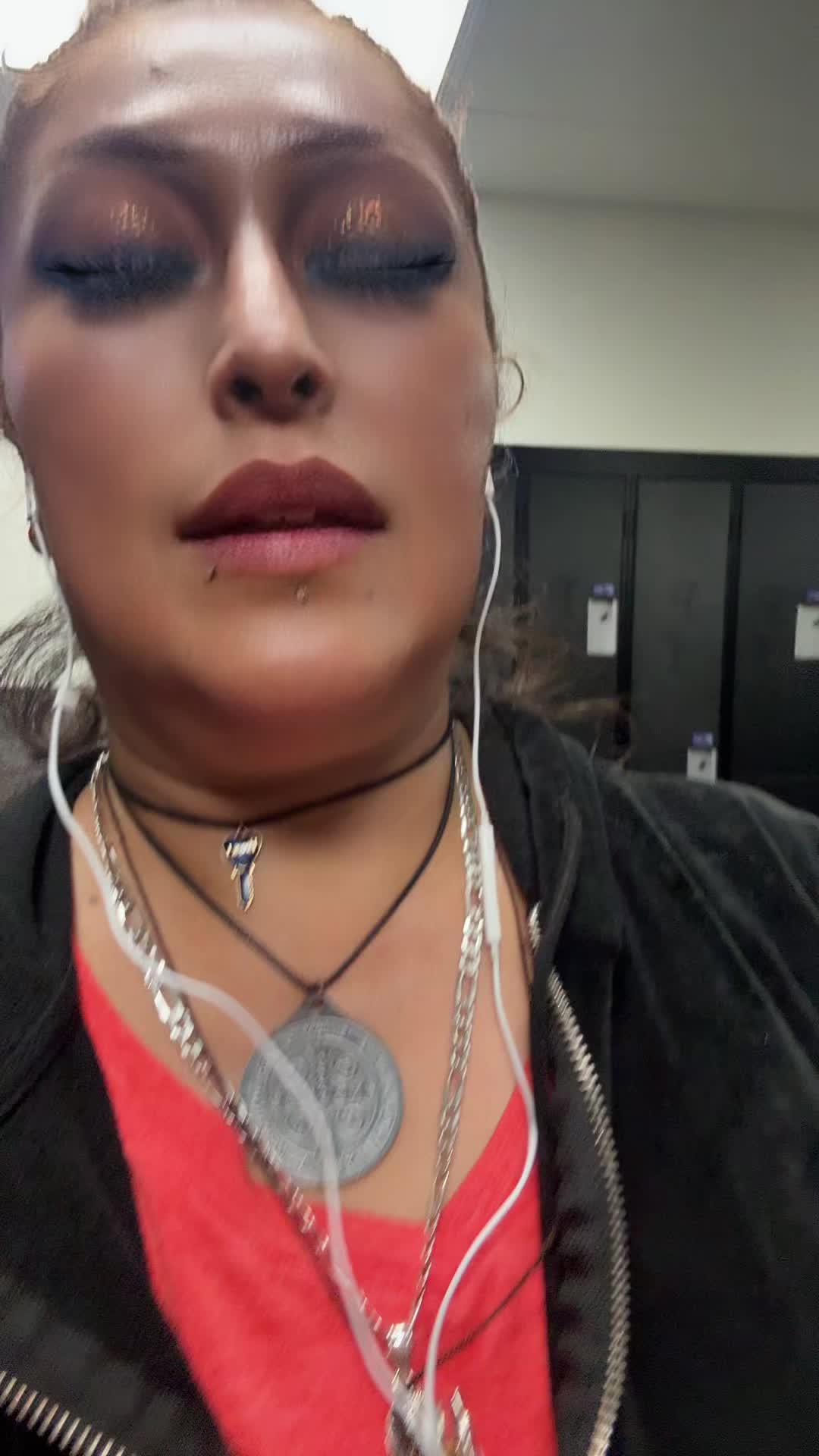 @Leticia pineda