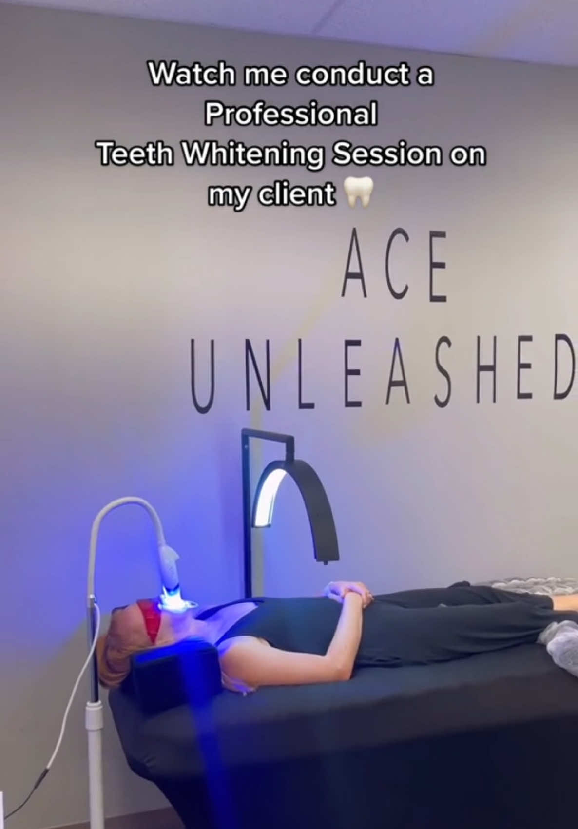 @Diandra | Teeth Whitening Tech