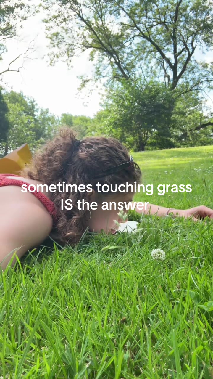 @moist towelette