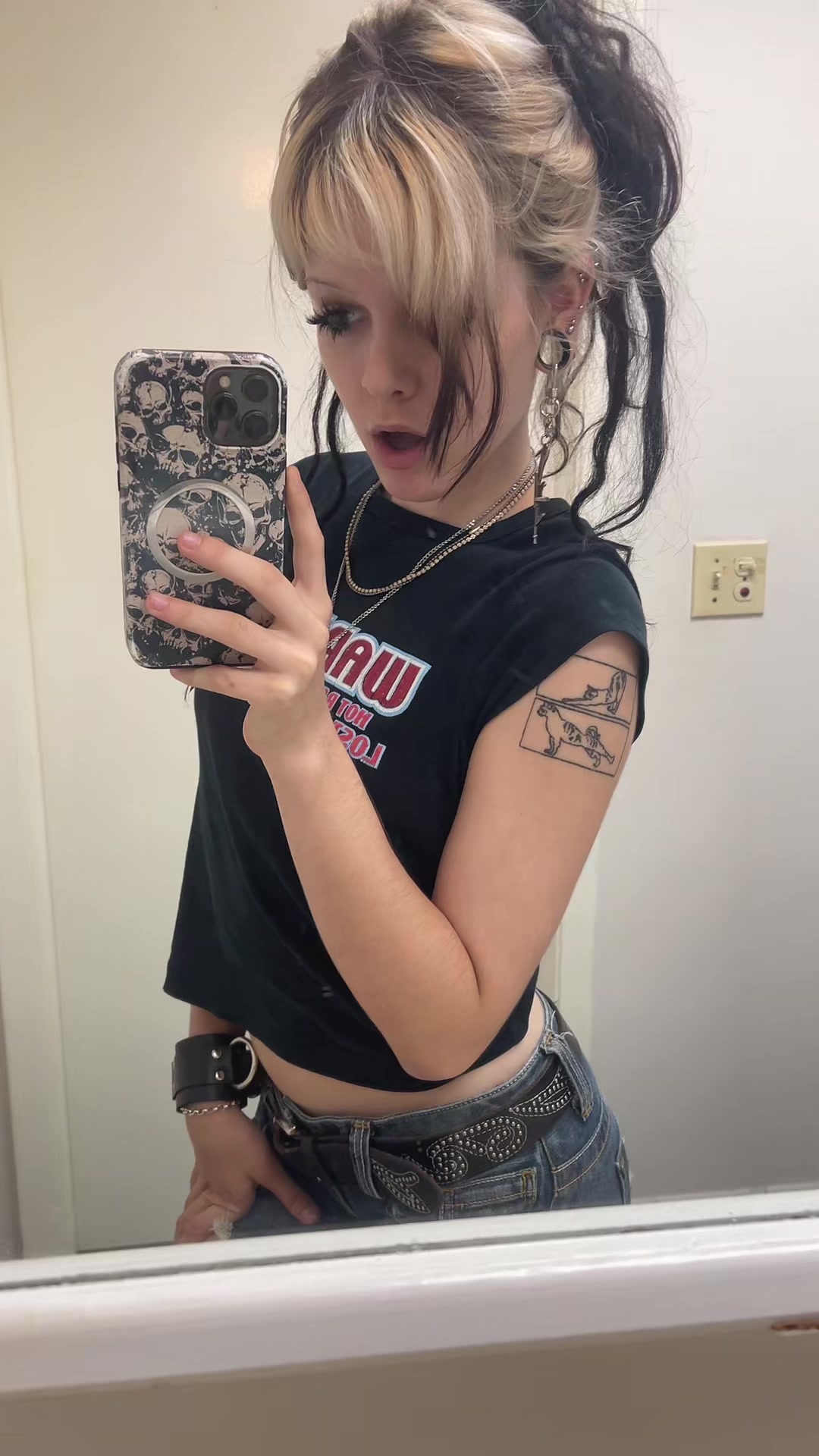 @p1ncushi0nn