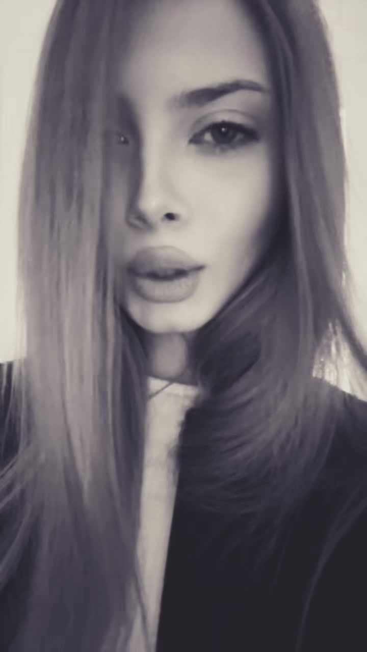 @аня