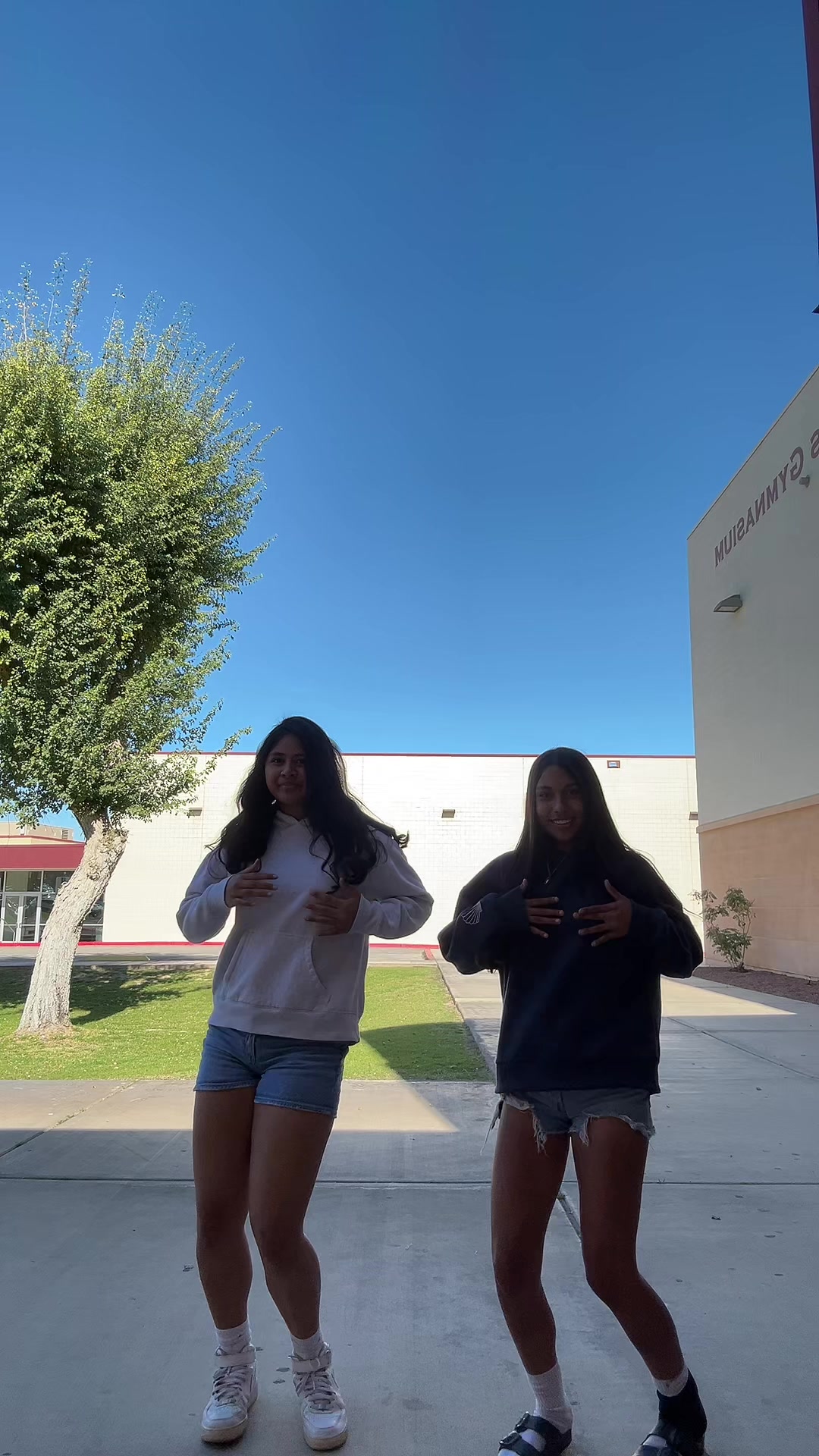 @riahsbestlife