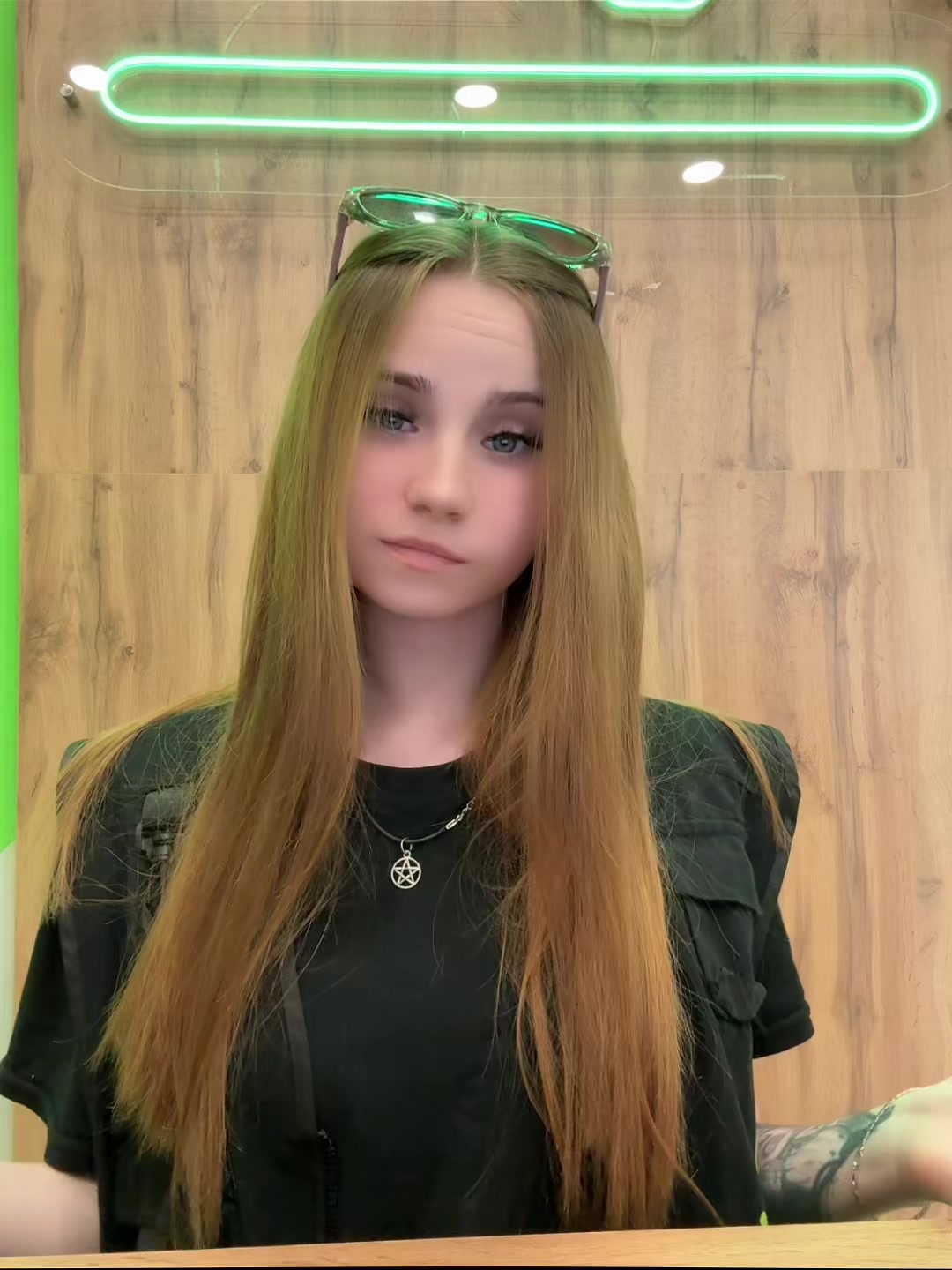 @d1no
