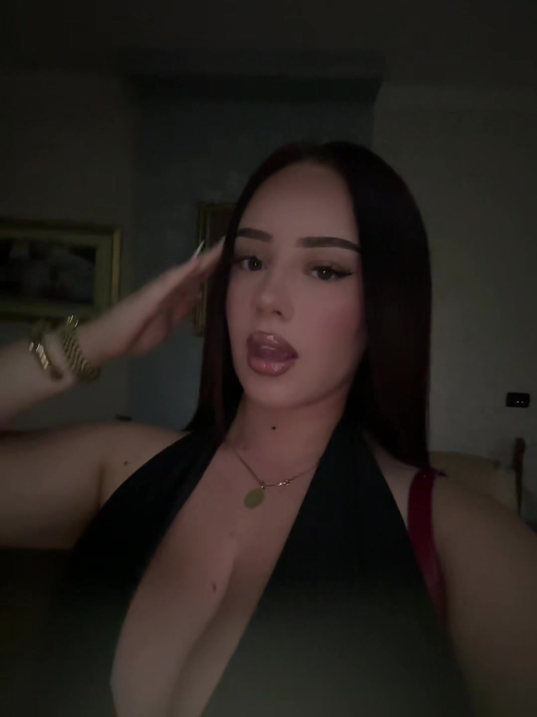 @ur🇦🇱mommy