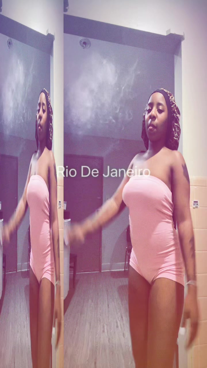 @KaylaBug18