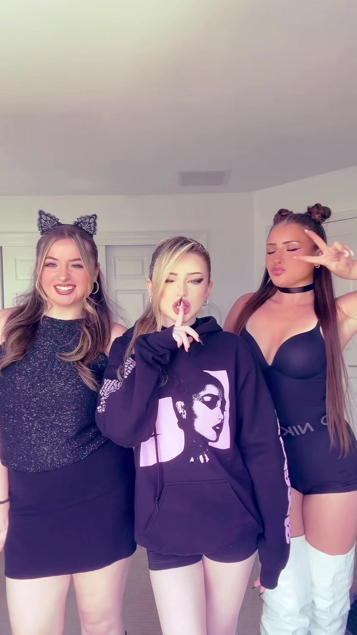 @themadisonreese