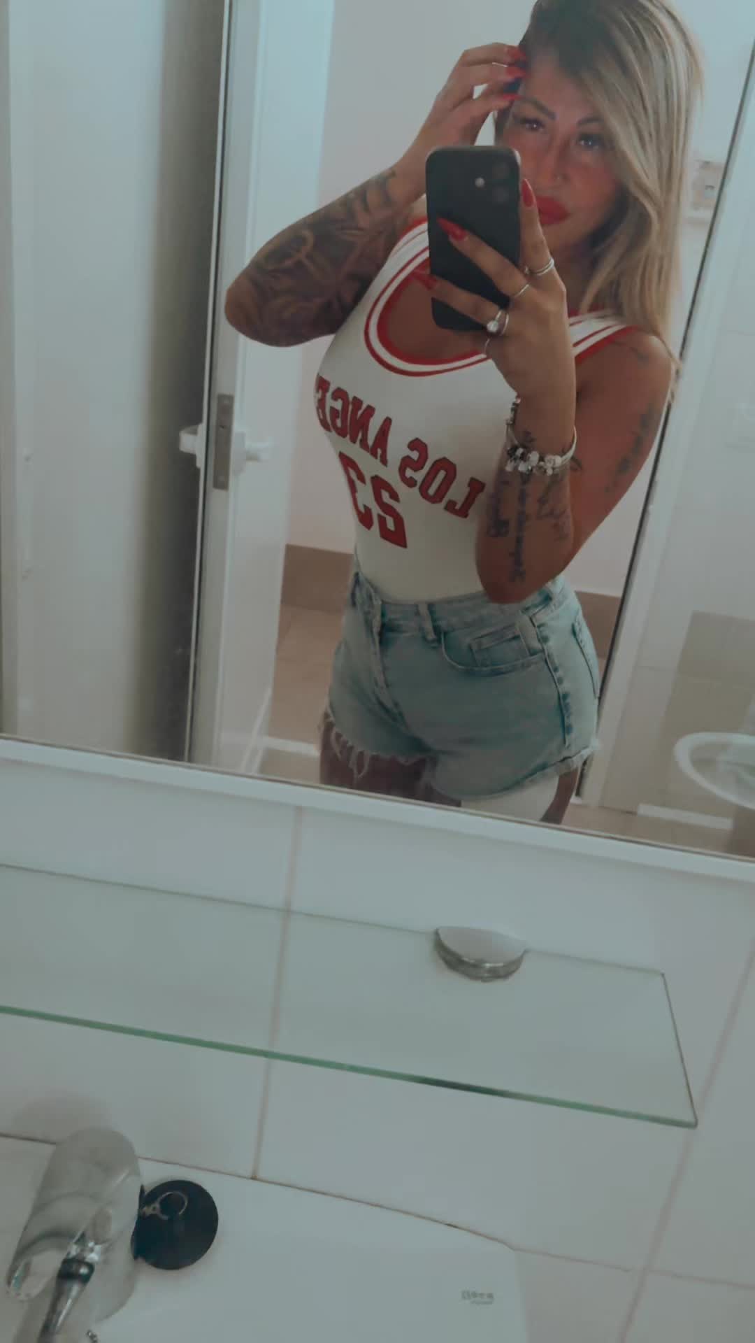 @carlapannella