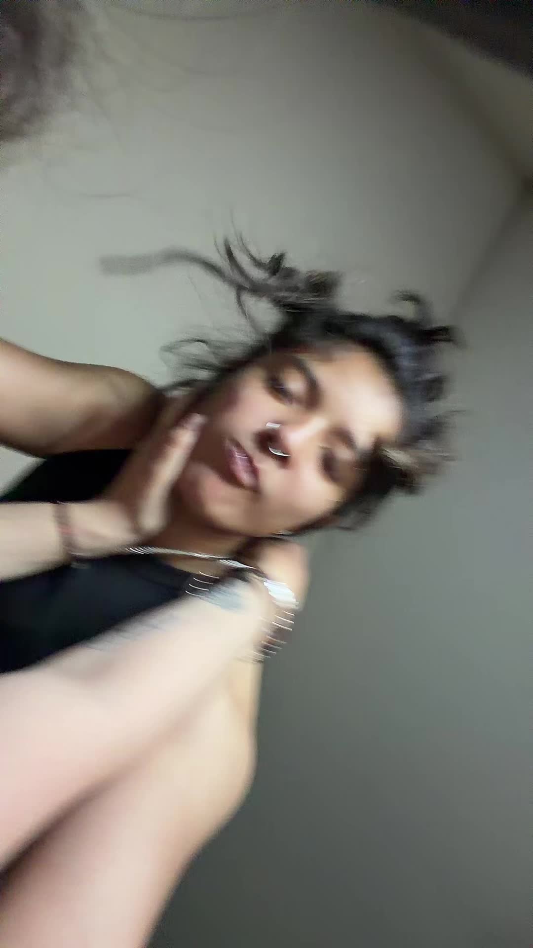 @NANI🌟