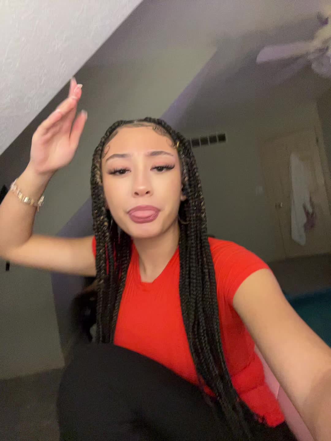 @FreakiestDominator
