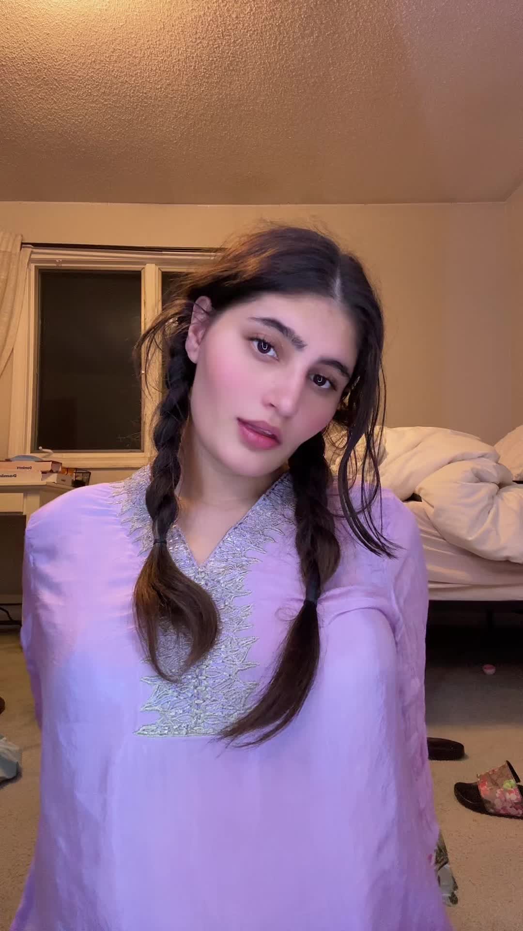 @pakistanikira
