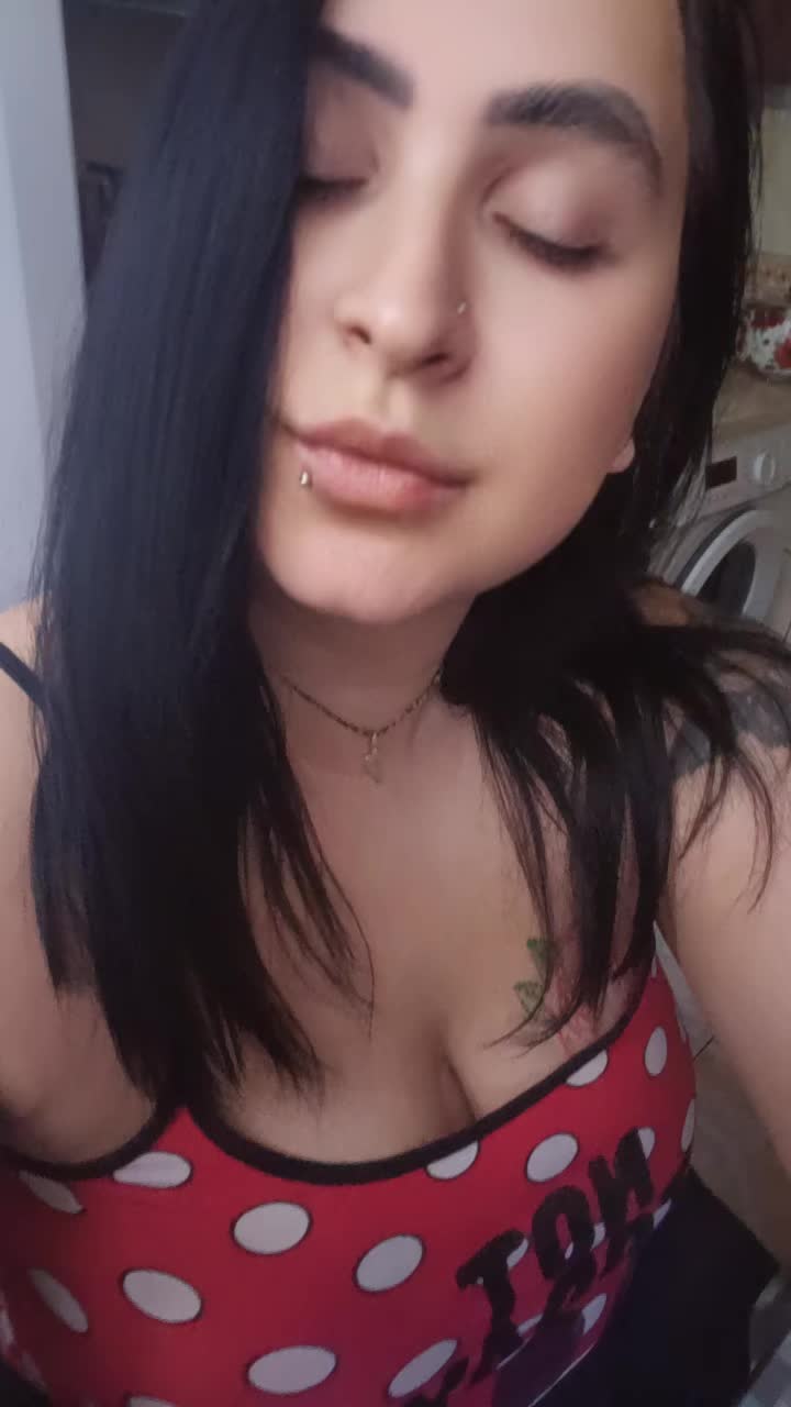@Czoorna💋😈