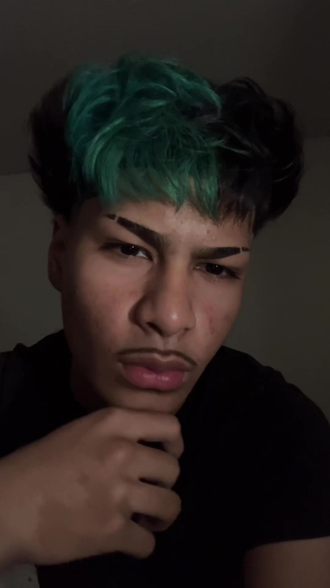 @👤