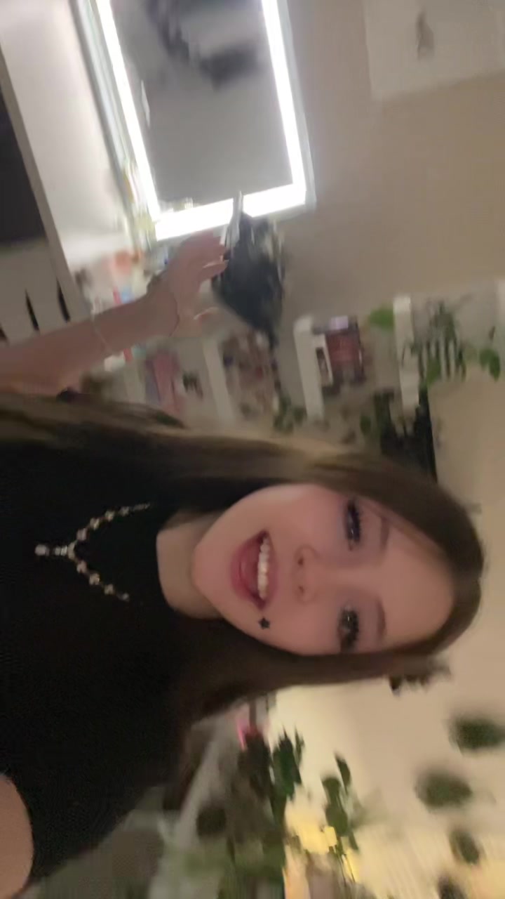 @𝐕‘🌷