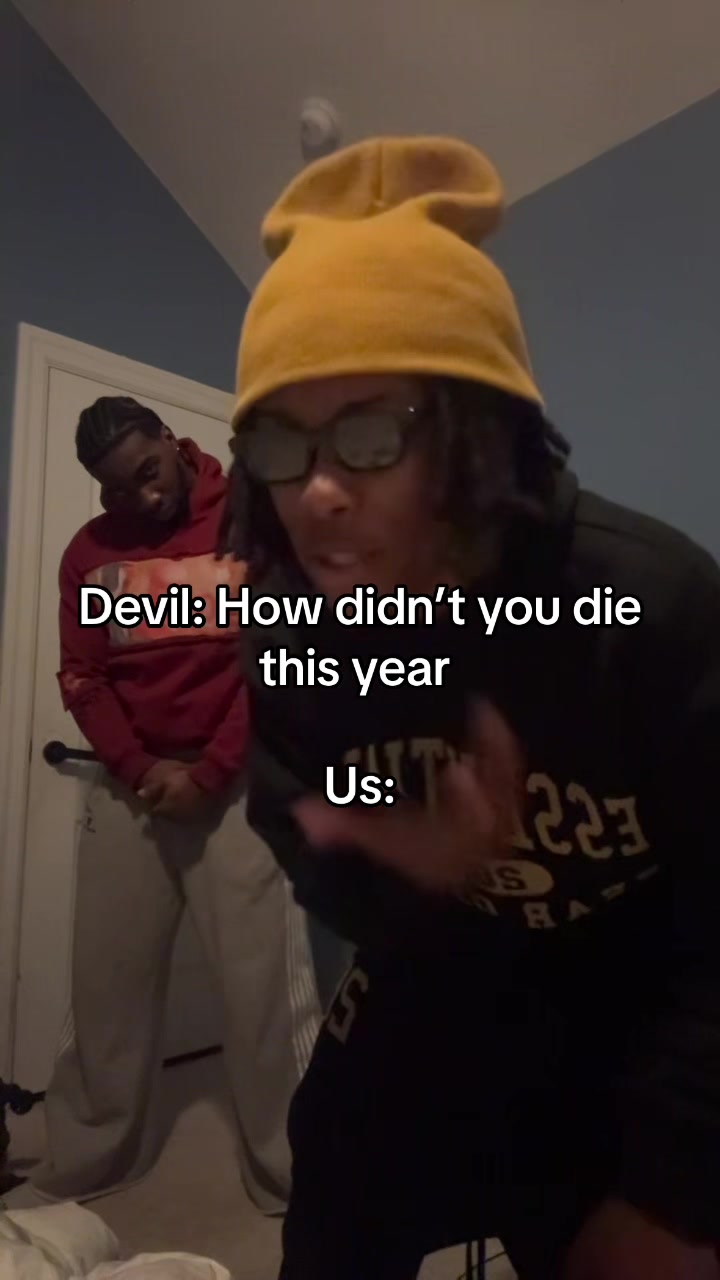 @everybdyhates_e