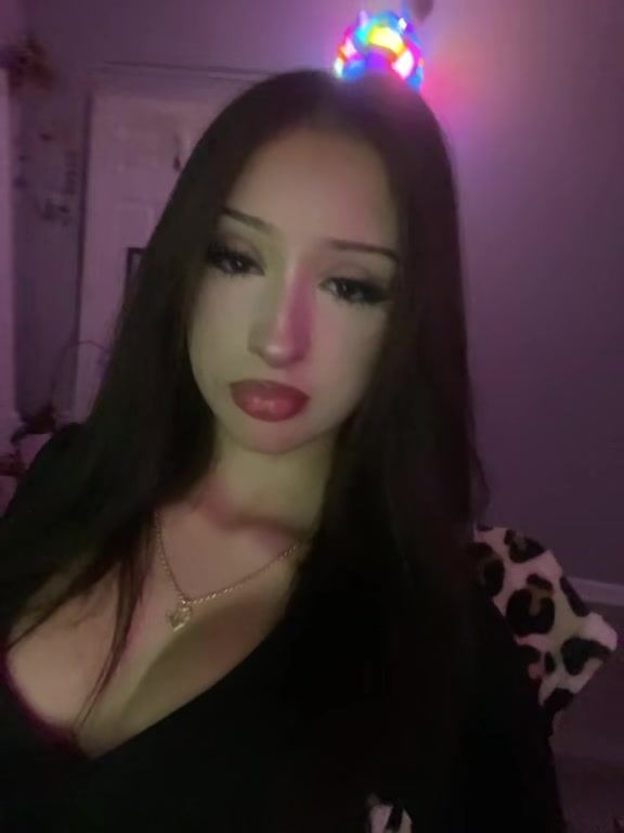 @ꨄ
