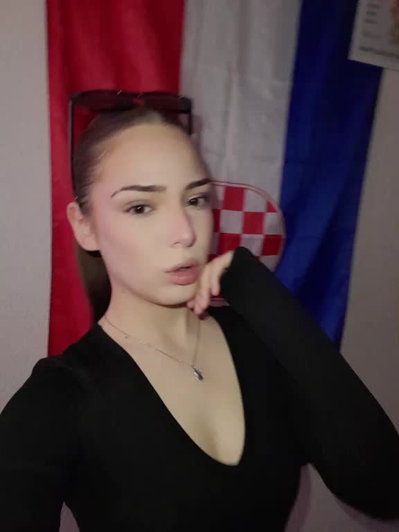 @𝐕𝐢𝐤𝐭𝐨𝐫𝐢𝐣𝐚🇭🇷