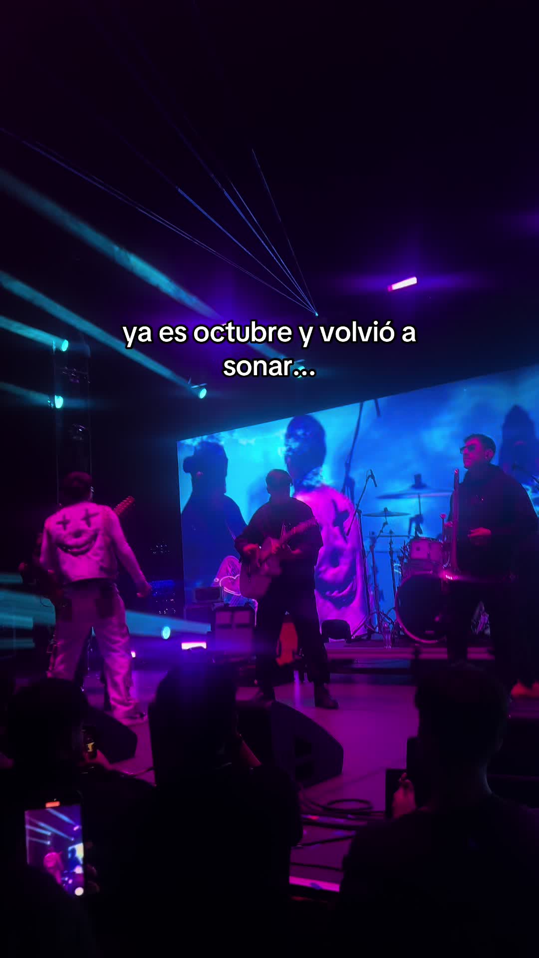 @giavibees