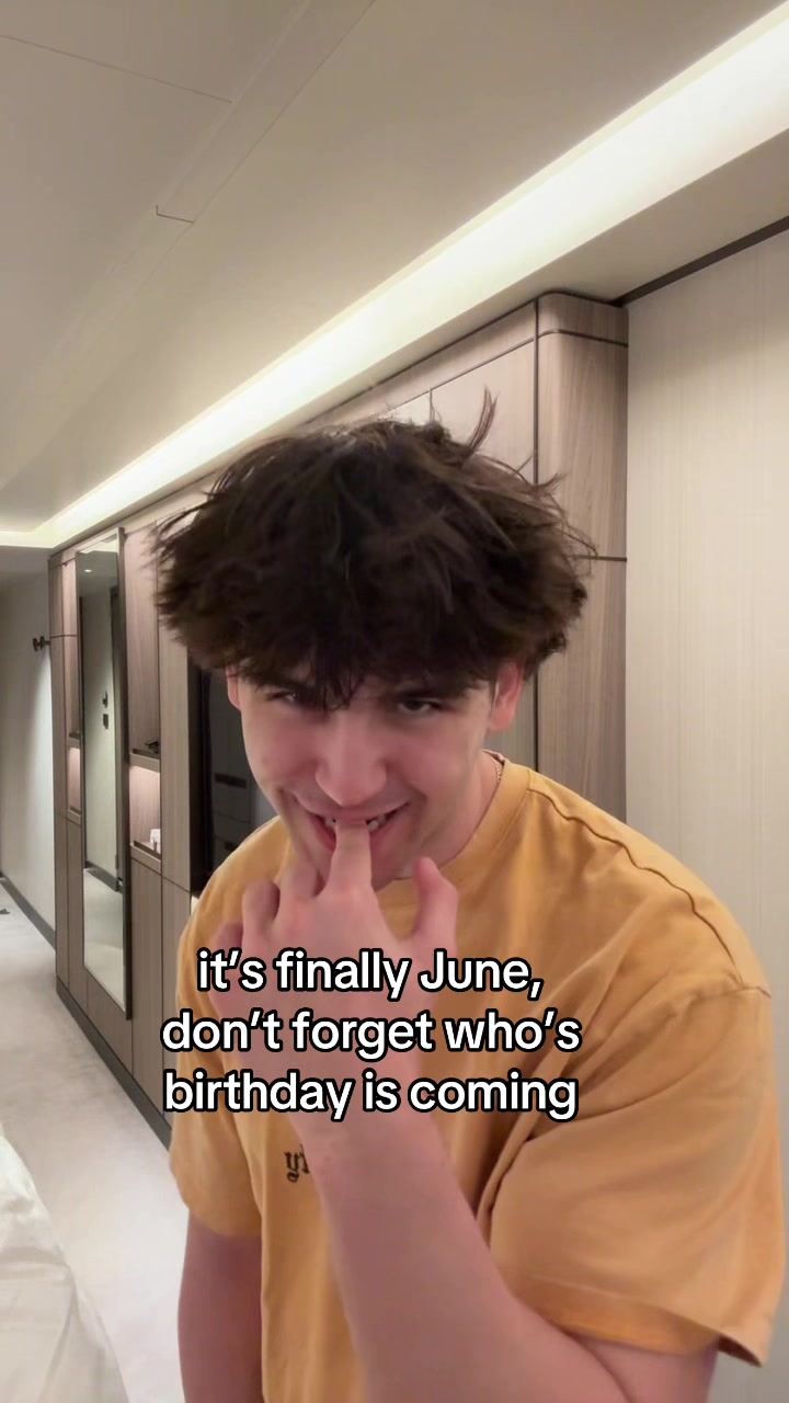 @Leo C