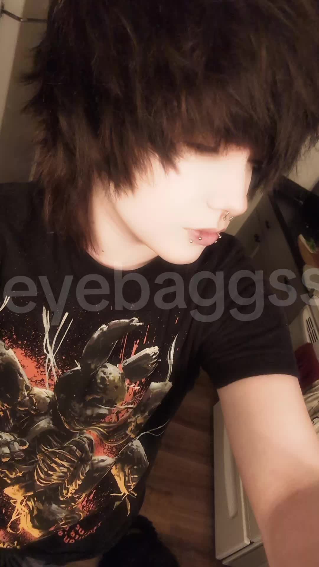 @Eyebags