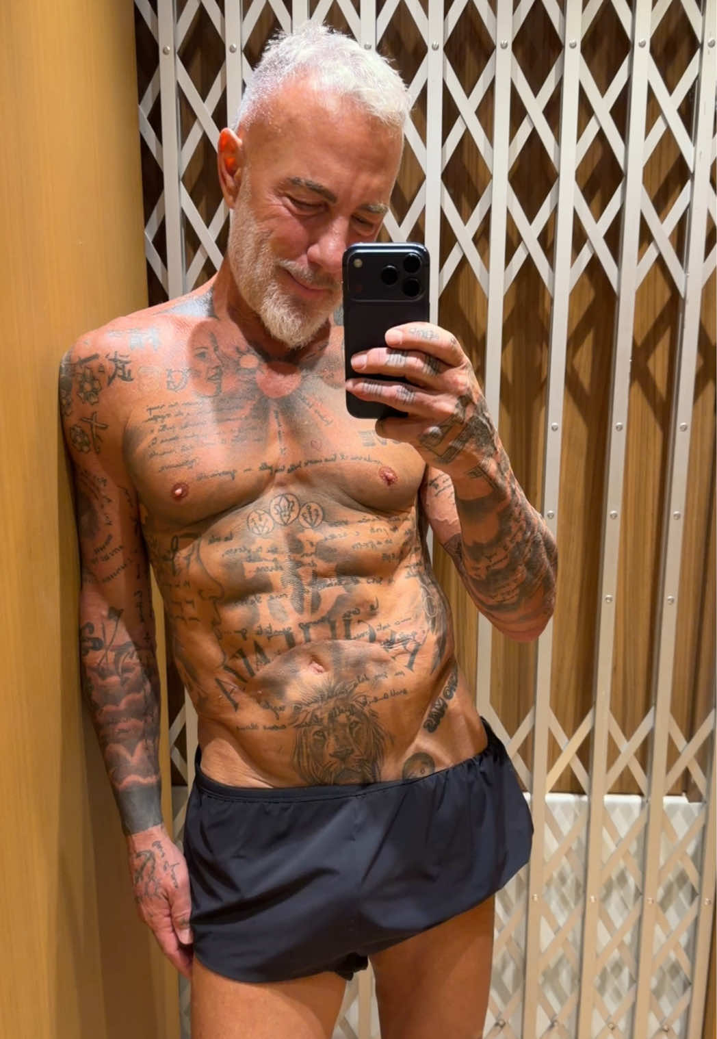 @Gianluca Vacchi
