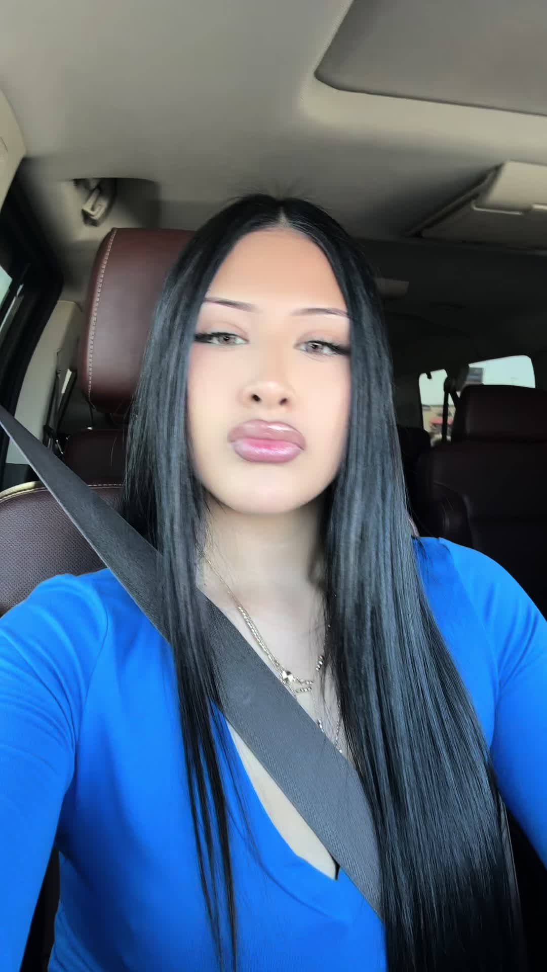 @Karlaaa