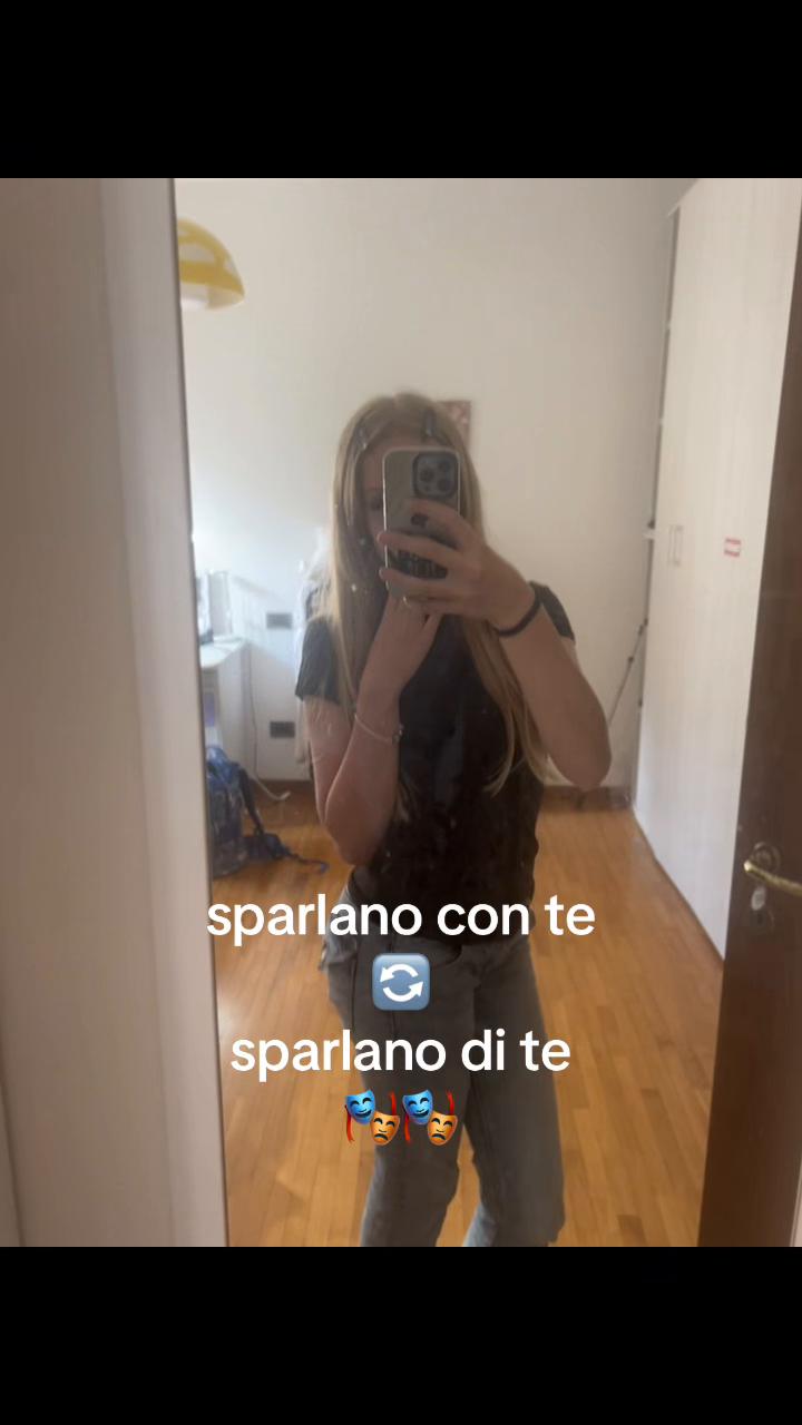 @🎭