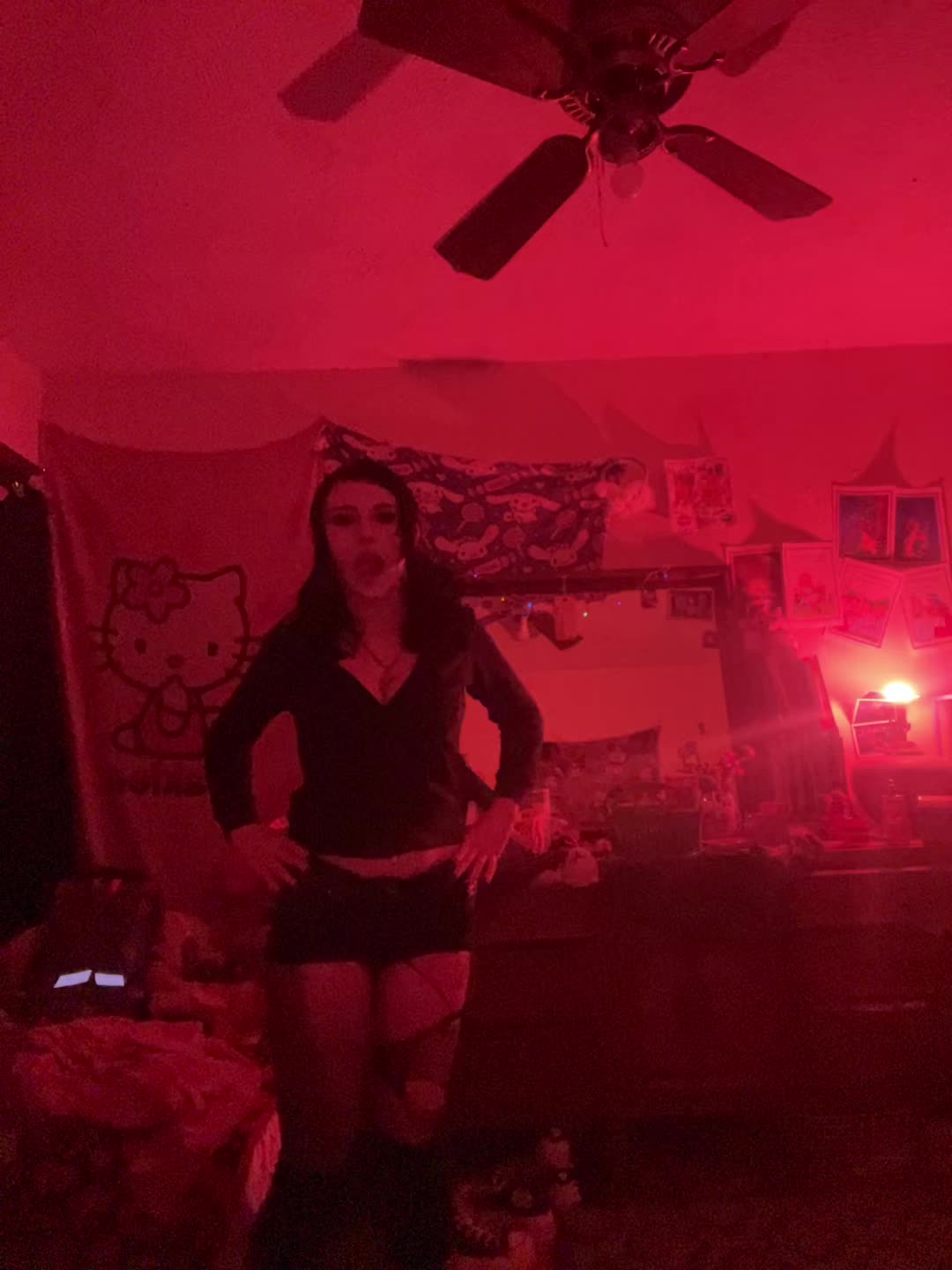 @v4mp_d0llrot4u