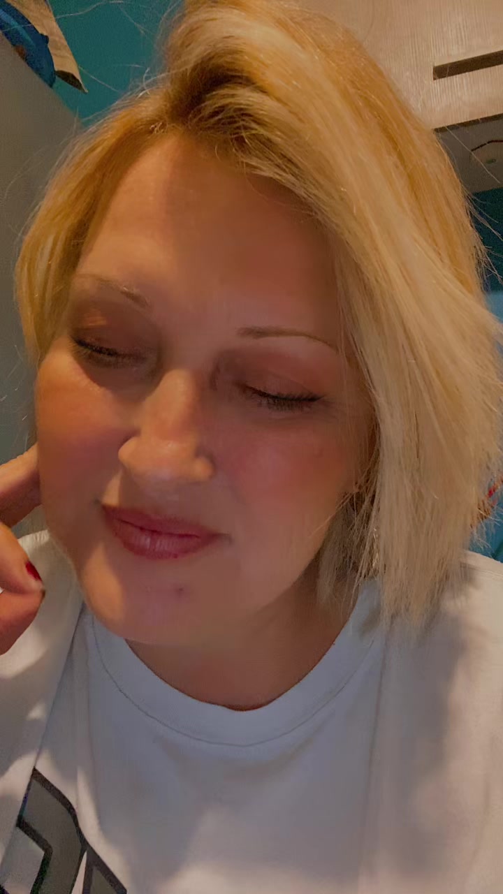 @Jenni