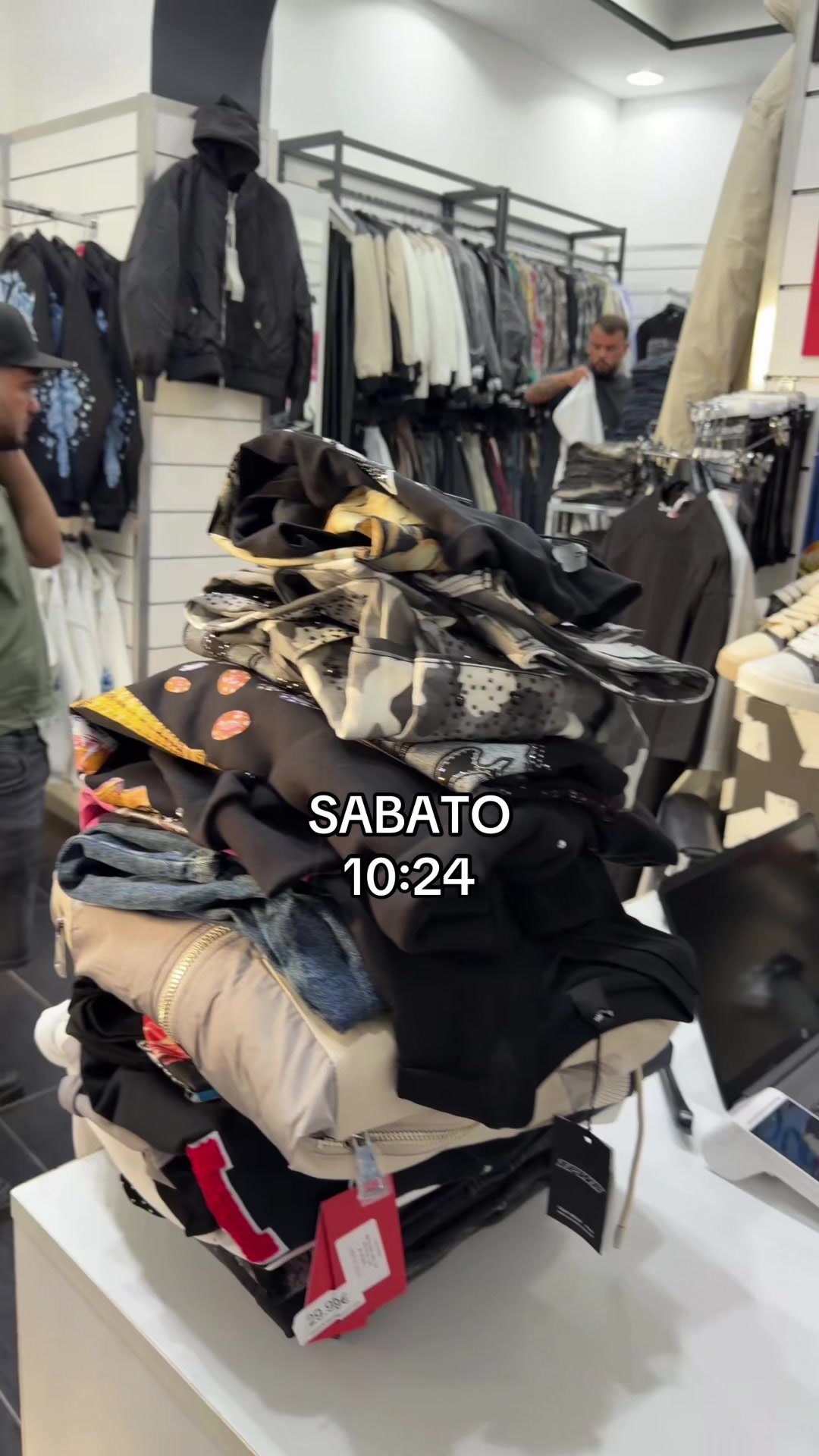 @AMEDEUS ABBIGLIAMENTO UOMO