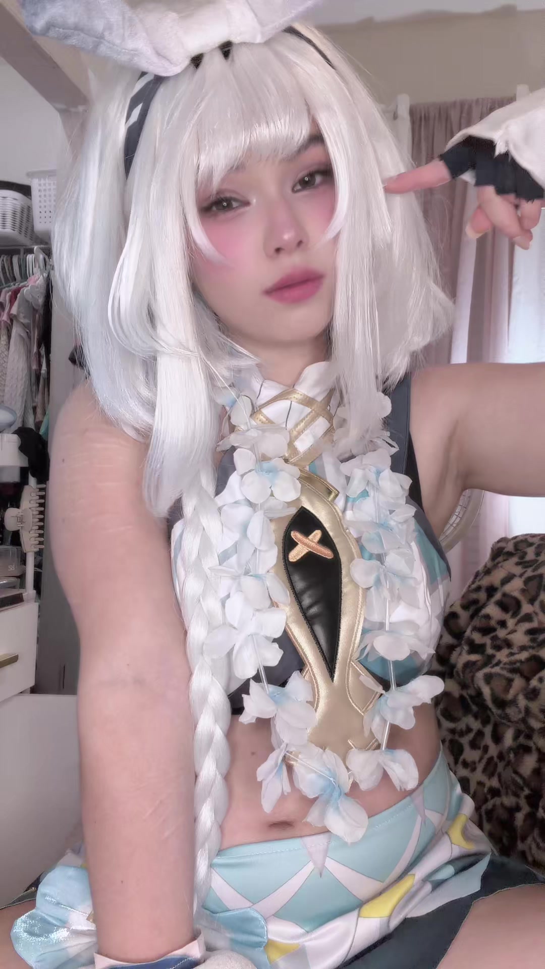 @yoursonly_aurora
