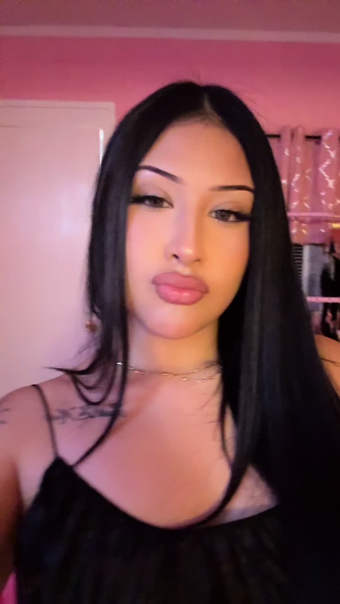 @Karlaaa